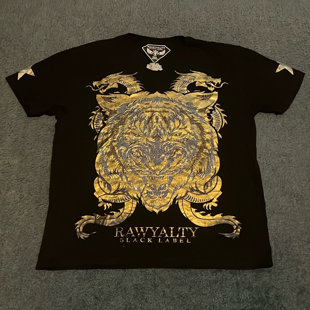 Rawyalty lion shirt